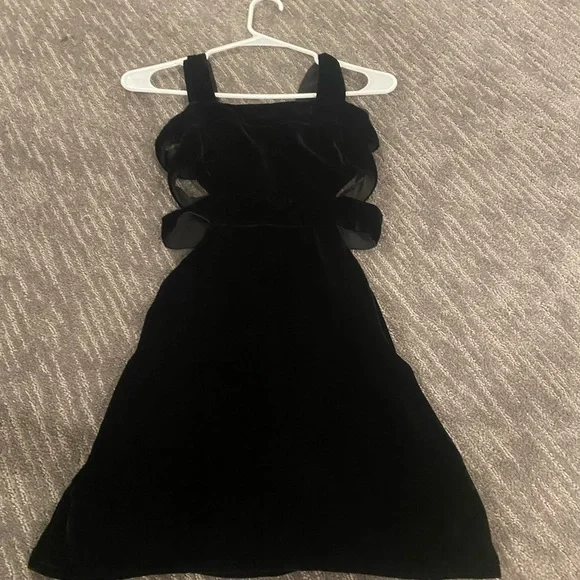 revolve cut out dress Pam & Gela Twisted Slit Cutout in Gray Size Small Stretchy Lined Fabric Michael Costello - x REVOLVE